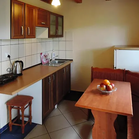 Cottage In Szczecin By Puszcza Bukowa Park, Cleaning Included Nyaraló Szczecin